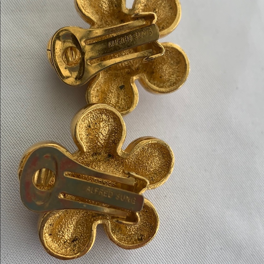 Alfred Sung Clip Vintage Earrings - Picture 5 of 5